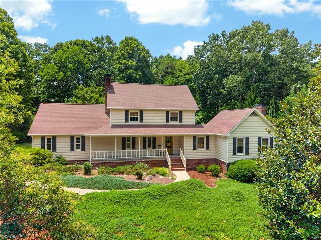 2866 Hickory Drive, Asheboro, NC 27205