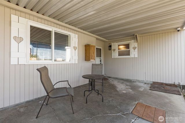 18806 4th Avenue S, Burien, WA 98148
