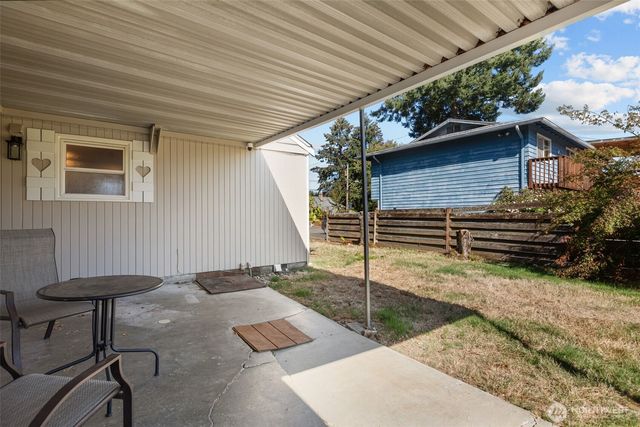 18806 4th Avenue S, Burien, WA 98148