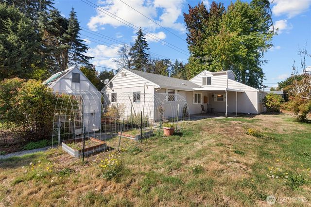 18806 4th Avenue S, Burien, WA 98148