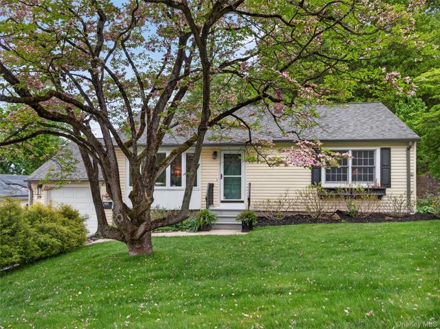 29 Christine Lane, Tappan, NY 10983
