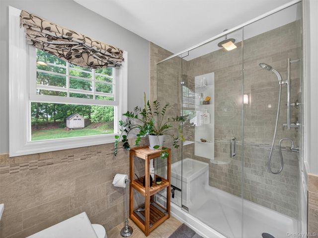 29 Christine Lane, Tappan, NY 10983