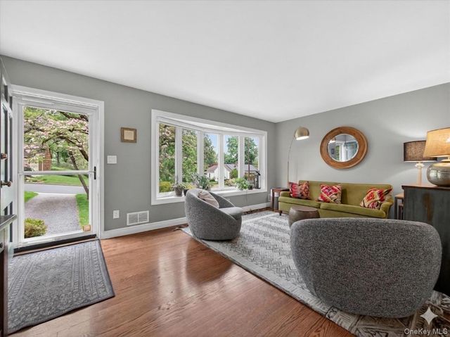 29 Christine Lane, Tappan, NY 10983