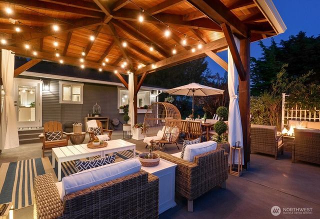 19828 SE 8th Street, Sammamish, WA 98074