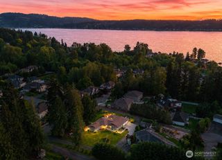 19828 SE 8th Street, Sammamish, WA 98074