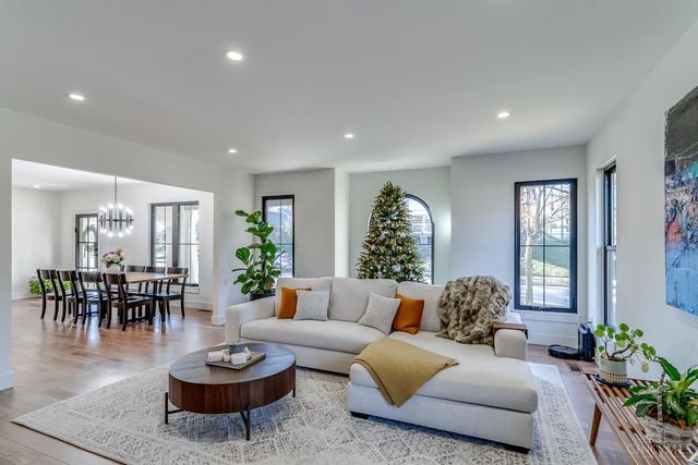 7156 Maple Avenue, Madeira, OH 45243