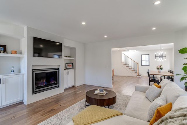 7156 Maple Avenue, Madeira, OH 45243