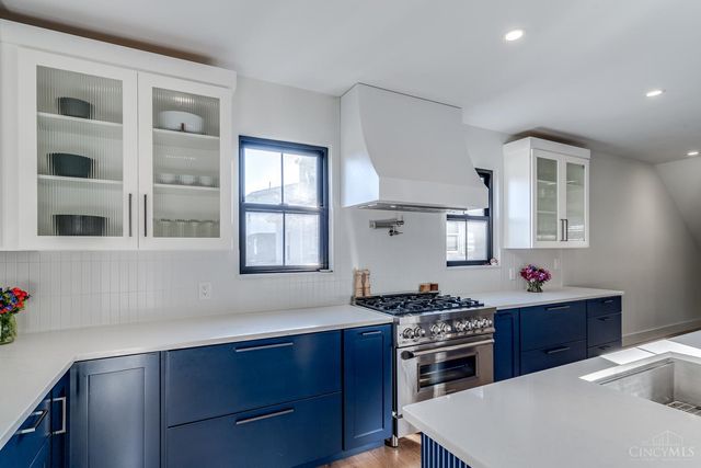 7156 Maple Avenue, Madeira, OH 45243