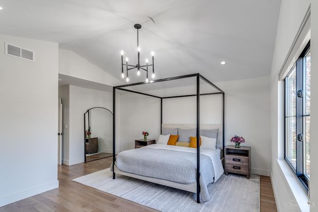 7156 Maple Avenue, Madeira, OH 45243