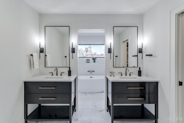 7156 Maple Avenue, Madeira, OH 45243