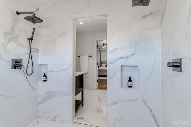 7156 Maple Avenue, Madeira, OH 45243