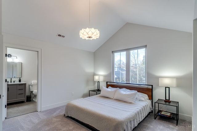 7156 Maple Avenue, Madeira, OH 45243