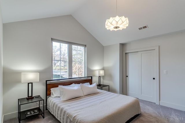 7156 Maple Avenue, Madeira, OH 45243