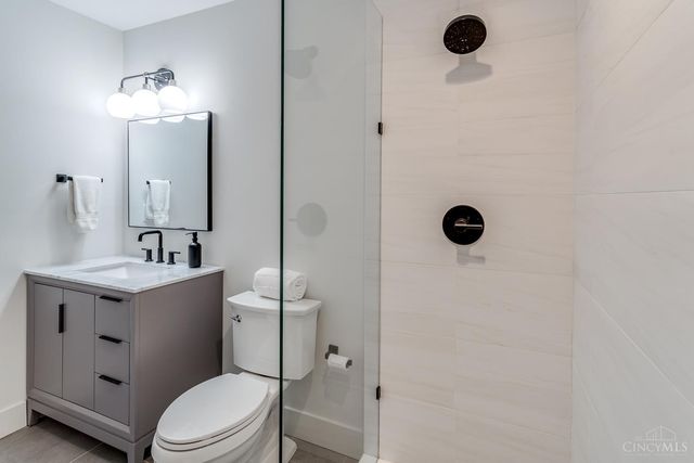 7156 Maple Avenue, Madeira, OH 45243