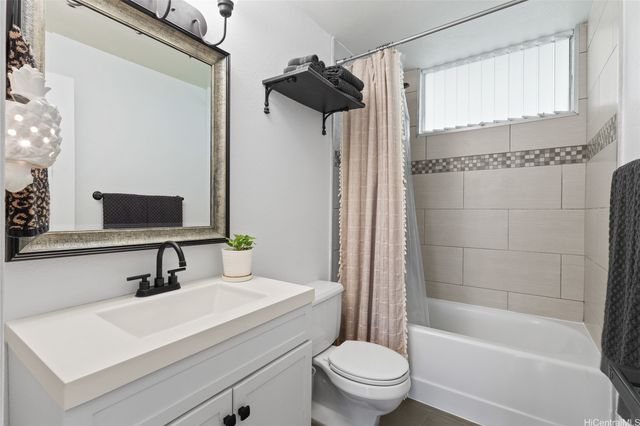 95-2044 Waikalani Place C102, Mililani, HI 96789