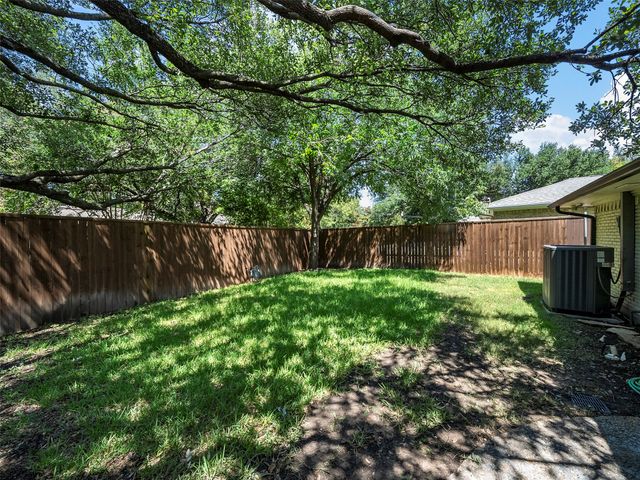 3115 Walnut Hill Lane, Dallas, TX 75229