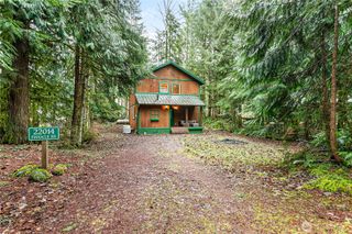 22014 Pinnacle Road, Glacier, WA 98244