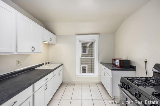 727 Union Avenue, Grand Rapids, MI 49503