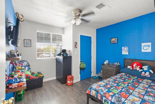 812 Brentwood Drive, Bakersfield, CA 93306