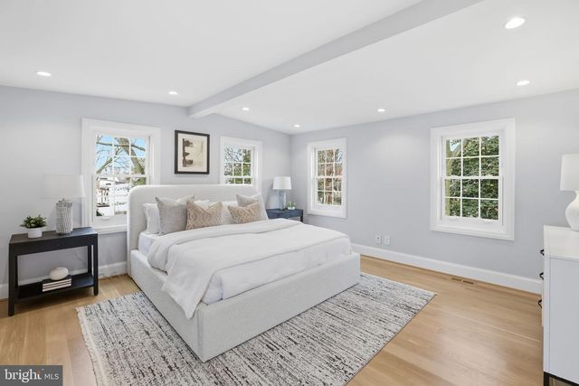 3418 RESERVOIR ST NW, Washington, DC 20007