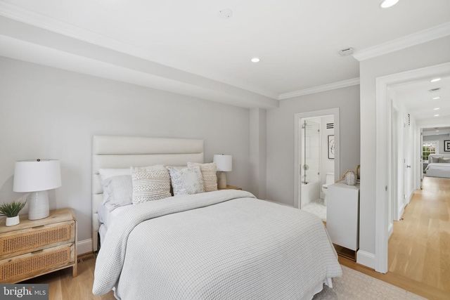 3418 RESERVOIR ST NW, Washington, DC 20007