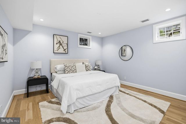 3418 RESERVOIR ST NW, Washington, DC 20007