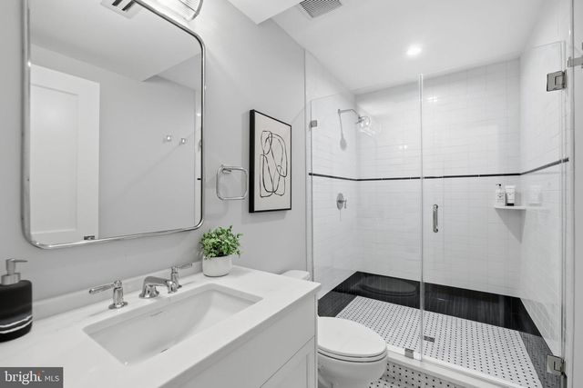 3418 RESERVOIR ST NW, Washington, DC 20007