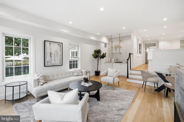 3418 RESERVOIR ST NW, Washington, DC 20007