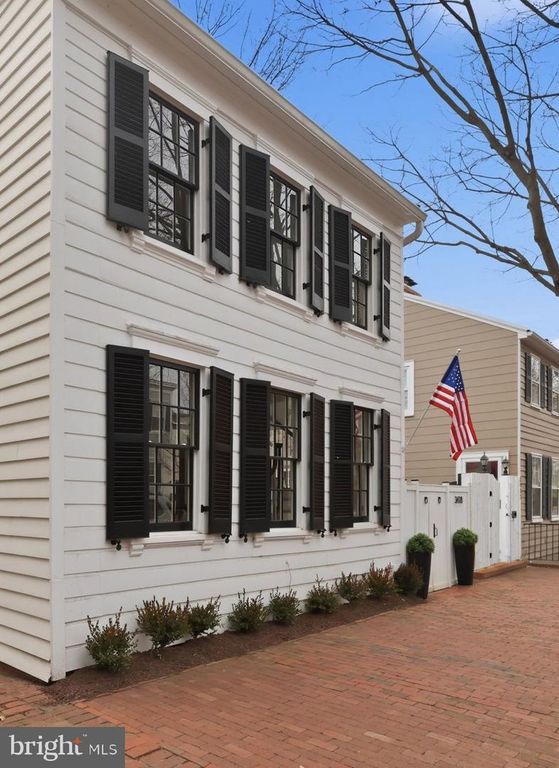 3418 RESERVOIR ST NW, Washington, DC 20007