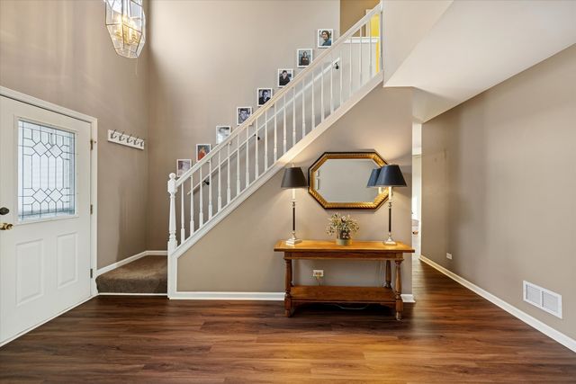 1157 Sawmill Lane, Algonquin, IL 60102