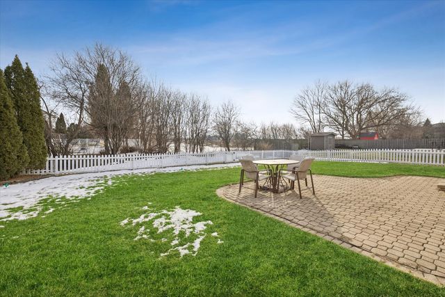 1157 Sawmill Lane, Algonquin, IL 60102