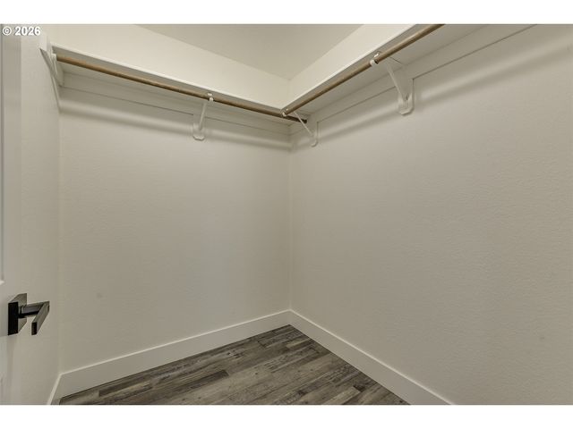 1524 Ne GREENSWORD Dr, Hillsboro, OR 97124