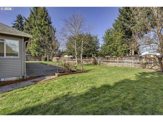 1524 Ne GREENSWORD Dr, Hillsboro, OR 97124