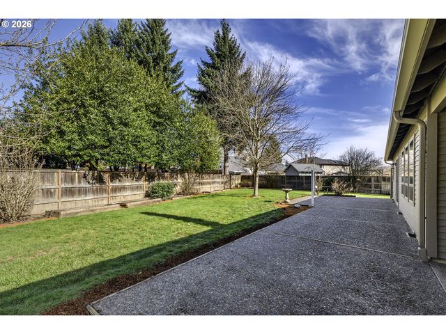 1524 Ne GREENSWORD Dr, Hillsboro, OR 97124