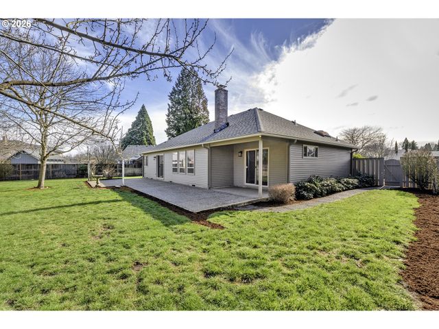 1524 Ne GREENSWORD Dr, Hillsboro, OR 97124