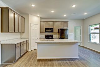 409 S 12th Street B, Conroe, TX 77301