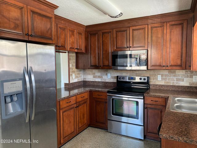 104 ST ELMO Road, Green Cove Springs, FL 32043