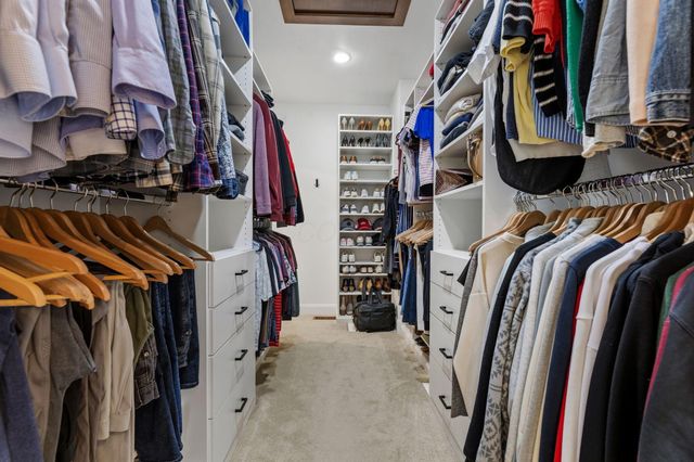 10518 Cardigan Ridge Place, Powell, OH 43065