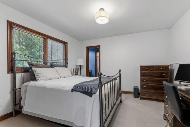 10518 Cardigan Ridge Place, Powell, OH 43065