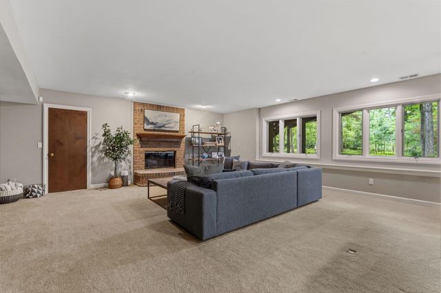 10518 Cardigan Ridge Place, Powell, OH 43065
