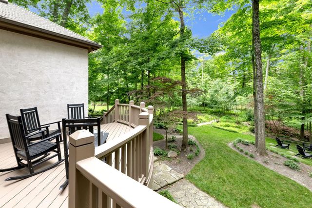 10518 Cardigan Ridge Place, Powell, OH 43065