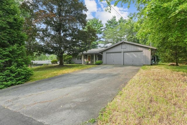 8 Birch Ln, Ipswich, MA 01938