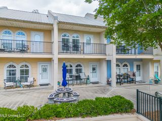 548 W Beach Boulevard, 110, Long Beach, MS 39560