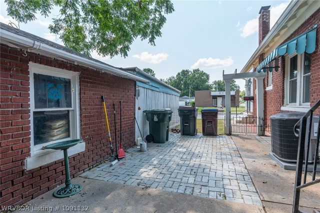 1913 Dodson Avenue, Fort Smith, AR 72901