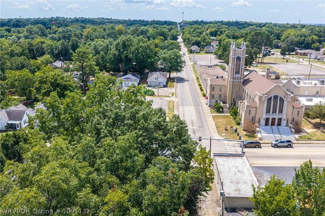 1913 Dodson Avenue, Fort Smith, AR 72901