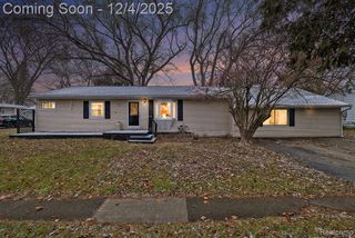 802 Richard Street, Holly, MI 48442