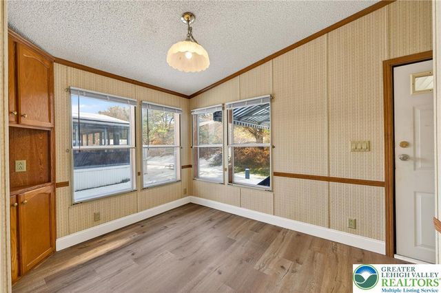 188 Greenbriar Drive, East Allen Twp, PA 18014