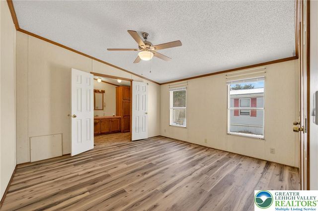 188 Greenbriar Drive, East Allen Twp, PA 18014