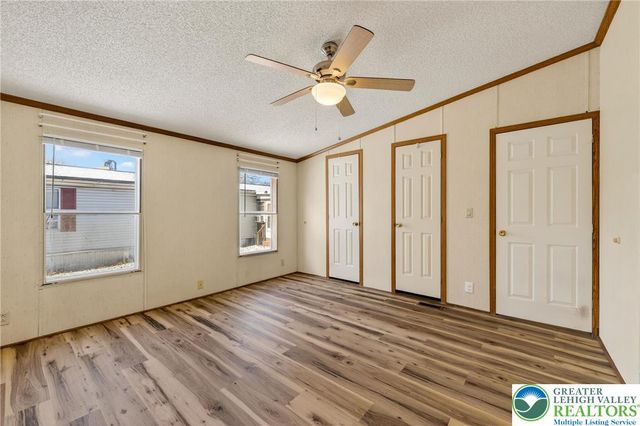 188 Greenbriar Drive, East Allen Twp, PA 18014