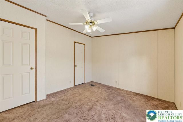 188 Greenbriar Drive, East Allen Twp, PA 18014